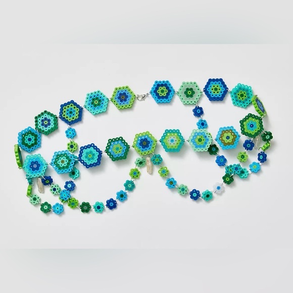 Anna Sui X Daisy Chains Beaded Floral Chain Belt. - Picture 3 of 3